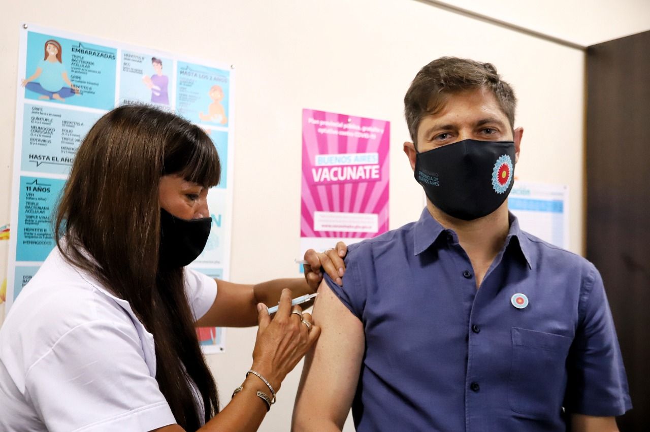 Kicillof, el primero en aplicarse la vacuna rusa contra el Covid en la Provincia: "Hoy es el principio del fin de la pandemia"