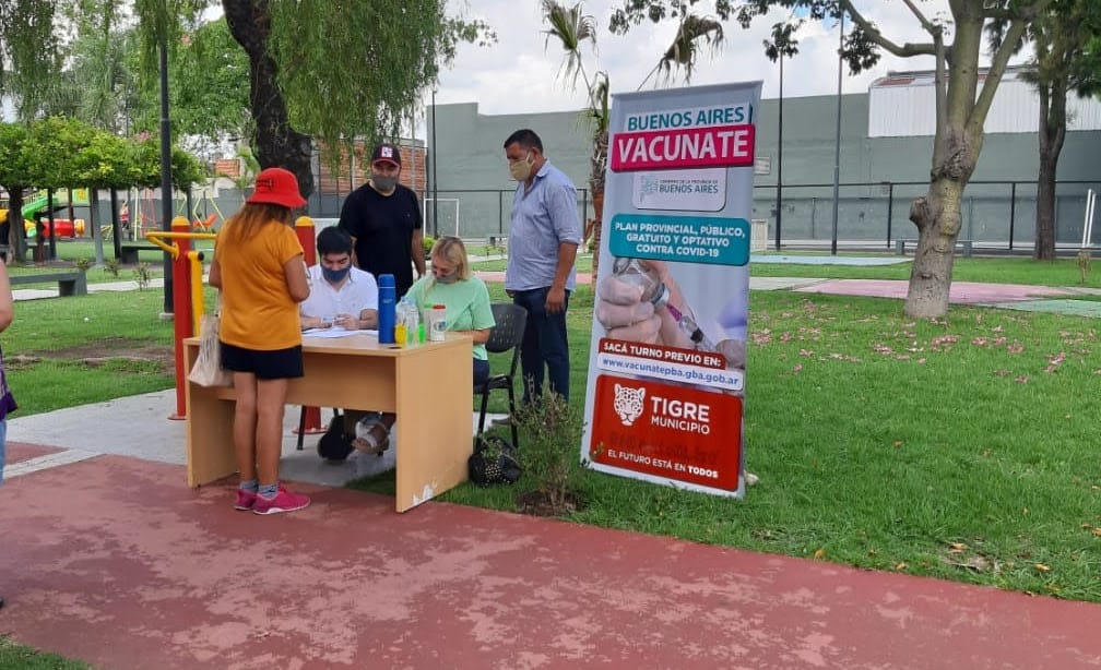 Operativo de vacunación en Tigre: Municipio dispuso más de 50 puntos de inscripción e información