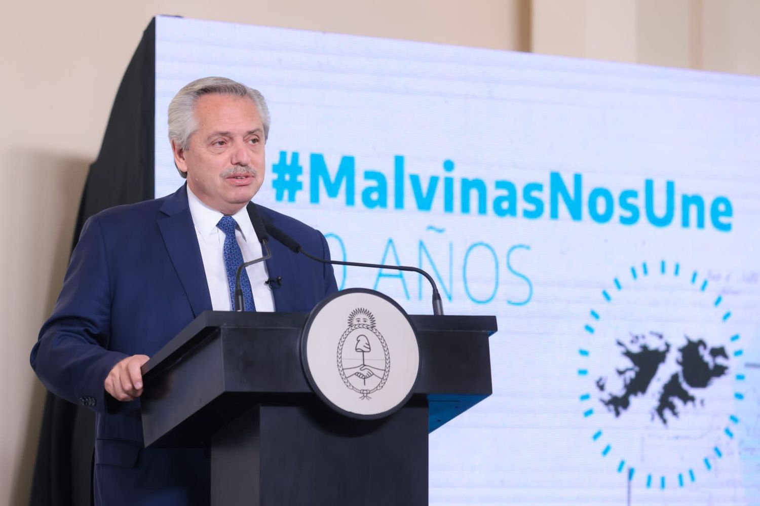 "La soberanía hoy es un concepto multidimensional": El presidente lanzó la 'Agenda Malvinas 40 años'