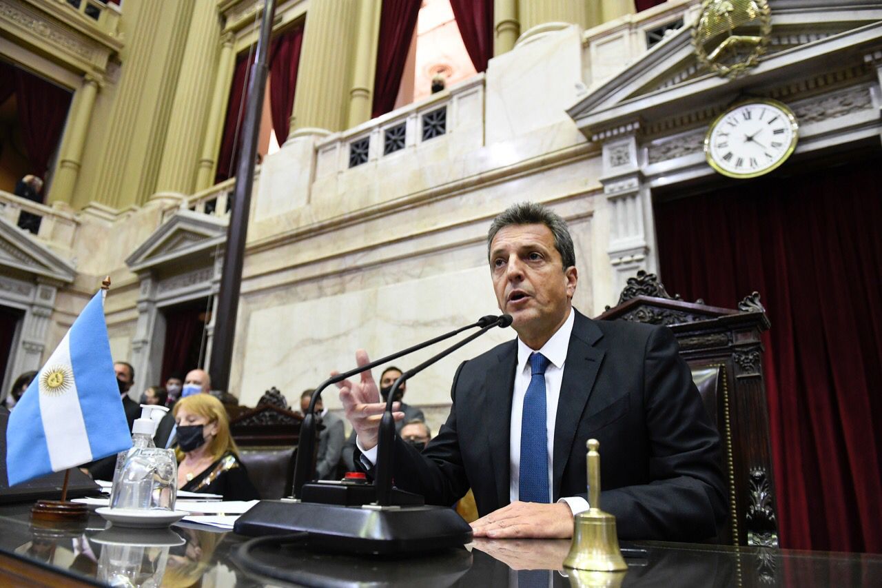 Máximo Kirchner y Ritondo acordaron la continuidad de Massa en la presidencia de la Cámara de Diputados