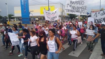 La Matanza: Vecinos marcharon contra los desalojos y denuncian violencia policial