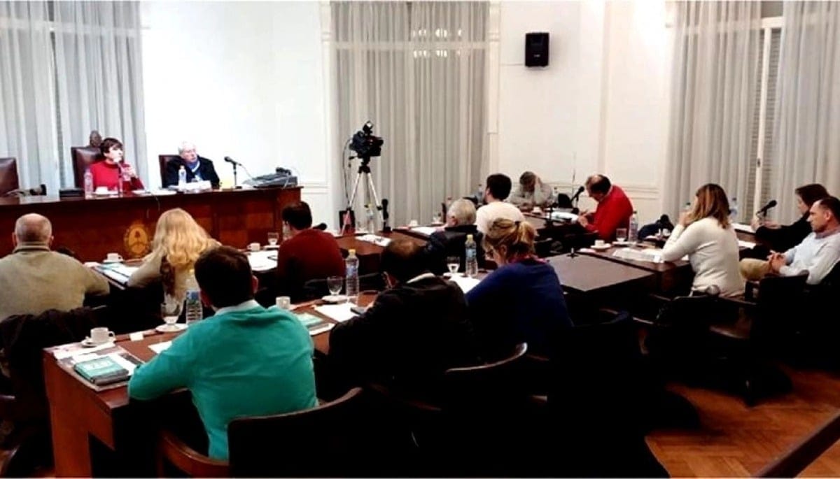 Dolores: El Frente de Todos denuncia al oficialismo por "violar la paridad de género" en el Concejo Deliberante