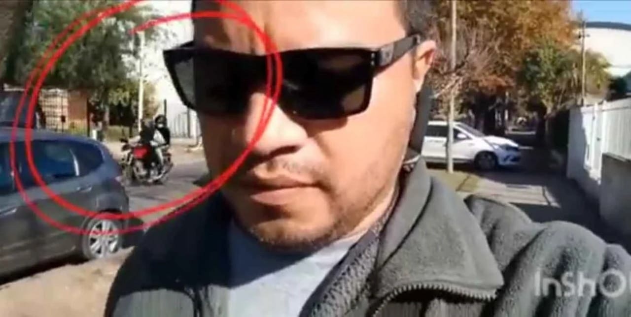 Merlo: Grababa un video en la calle para su canal de YouTube y sufrió el asalto de dos motochorros