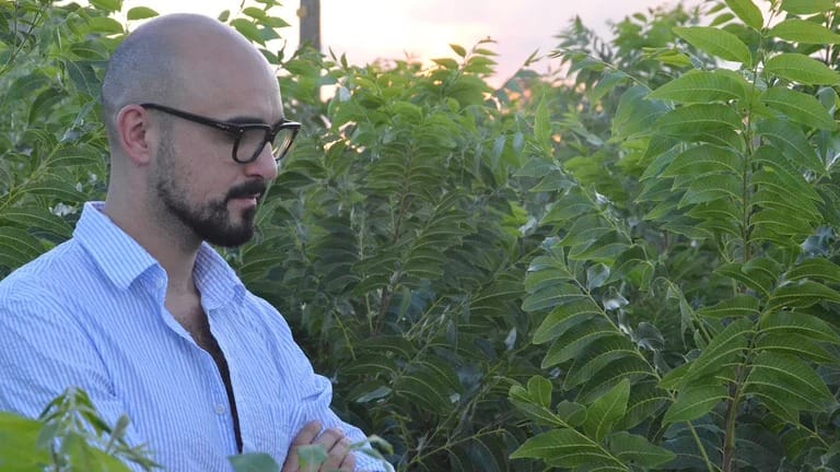 Abel Pintos ahora también es productor rural y apostó a un cultivo poco habitual en la Provincia de Buenos Aires