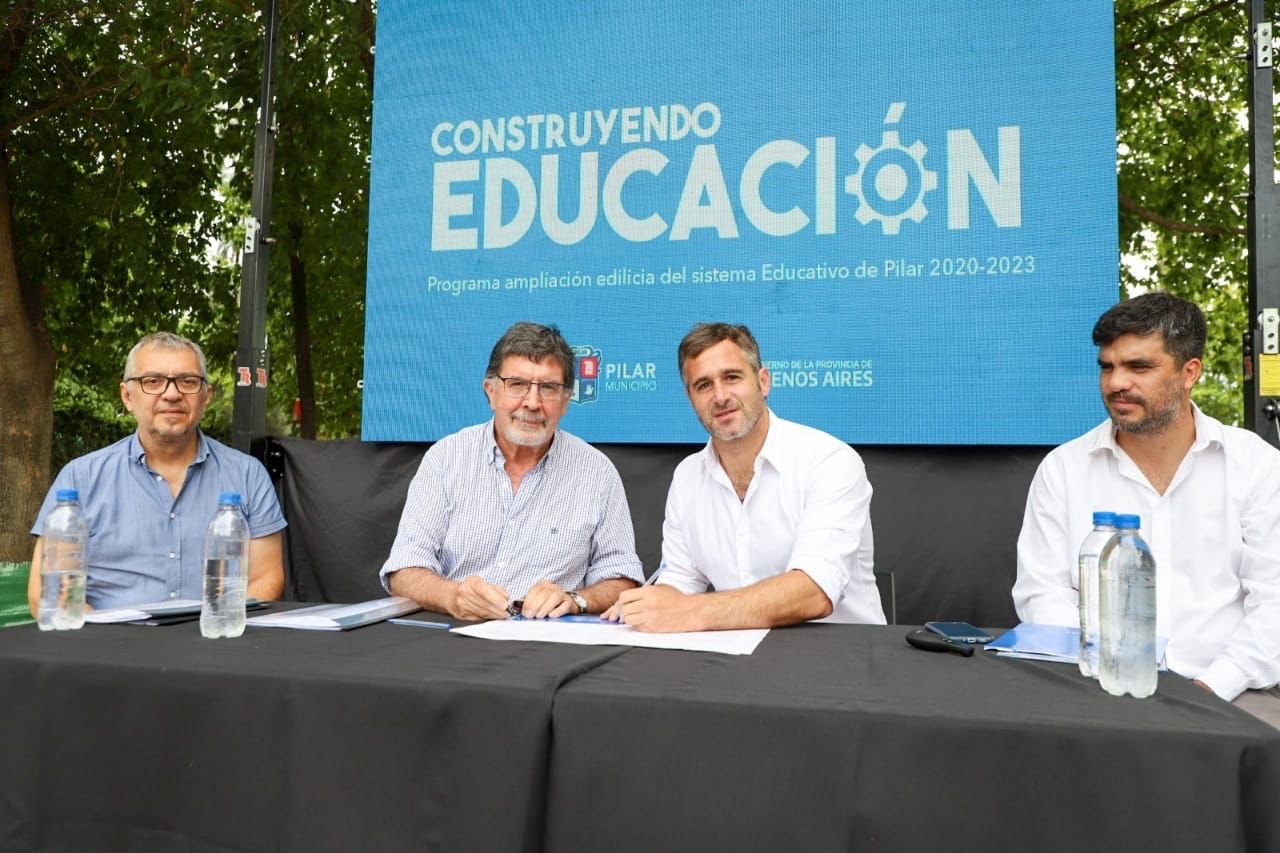 Achával con Sileoni en Pilar: "Vamos a construir nueve establecimientos educativos nuevos"