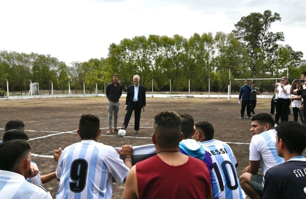 Fútbol en las cárceles bonaerenses: El ministro de Justicia dio inicio al "Torneo Diego Maradona"