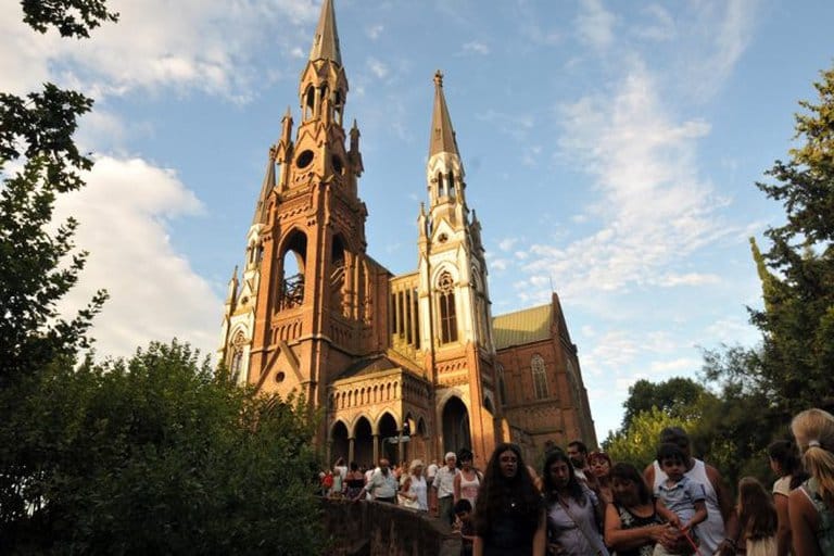 Tres de Febrero, Mar del Plata y La Plata: Cuáles son los templos de la Virgen de Lourdes en la Provincia de Buenos Aires