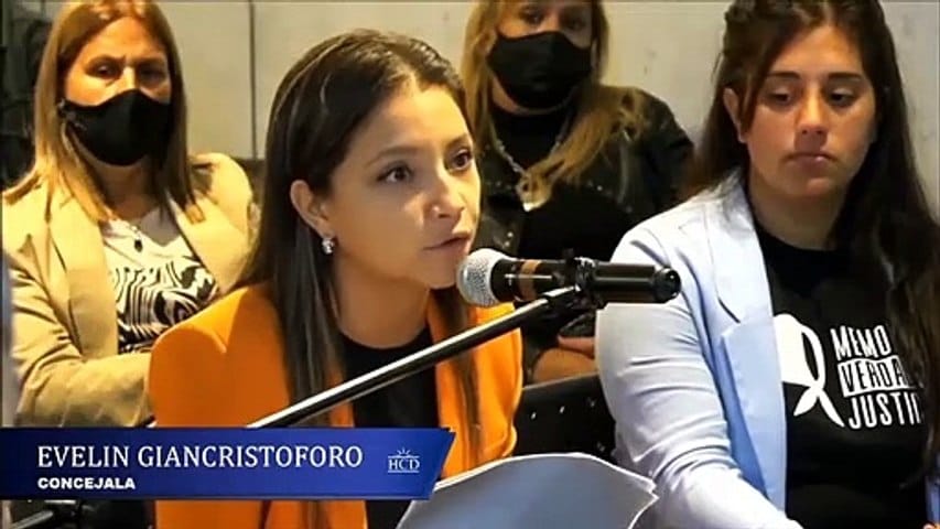 Polémica por una joven concejal de Quilmes que comparó a Juntos por el Cambio con la dictadura y los llamó "caretas"