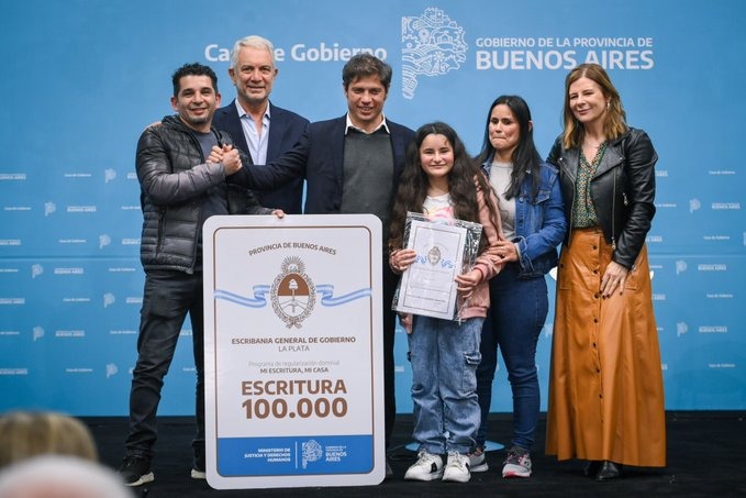 Se entregó la vivienda 100 mil