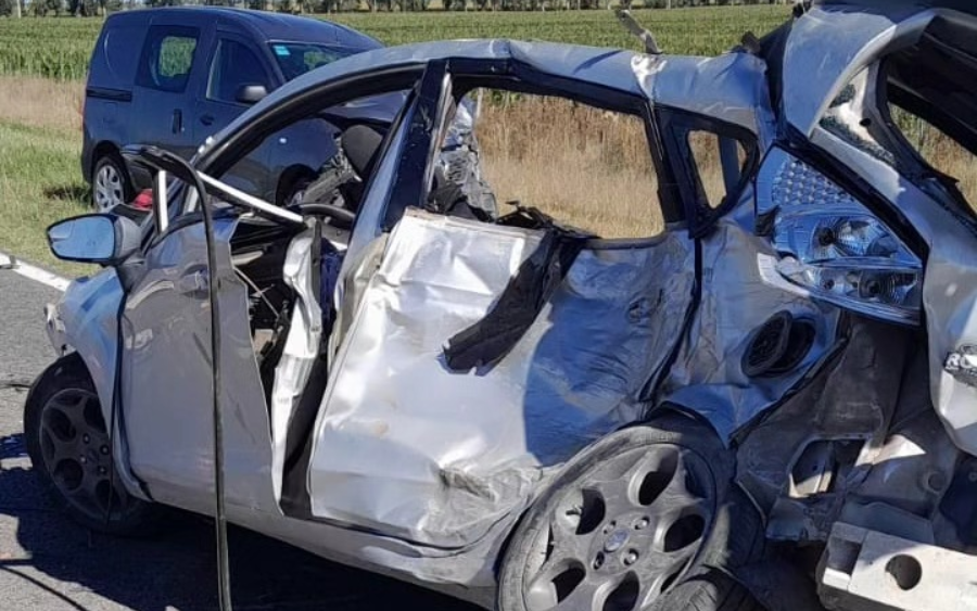 Dos jóvenes muertos en un triple choque en ruta 3, altura Tres Arroyos ...
