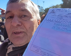 Miguel es jubilado y le llegó una factura de 300 mil pesos. (FOTO: Pinamardiario).