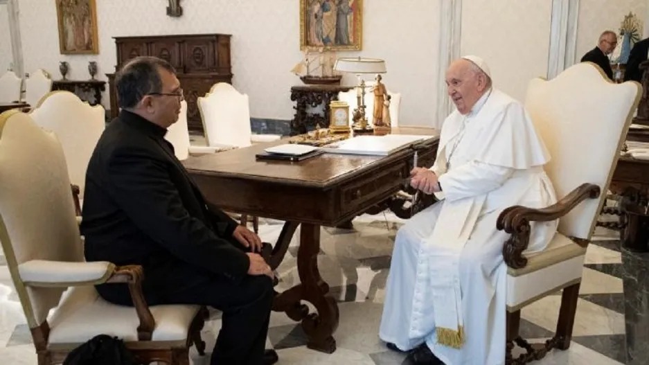 Tissera reunido con el Papa Francisco.