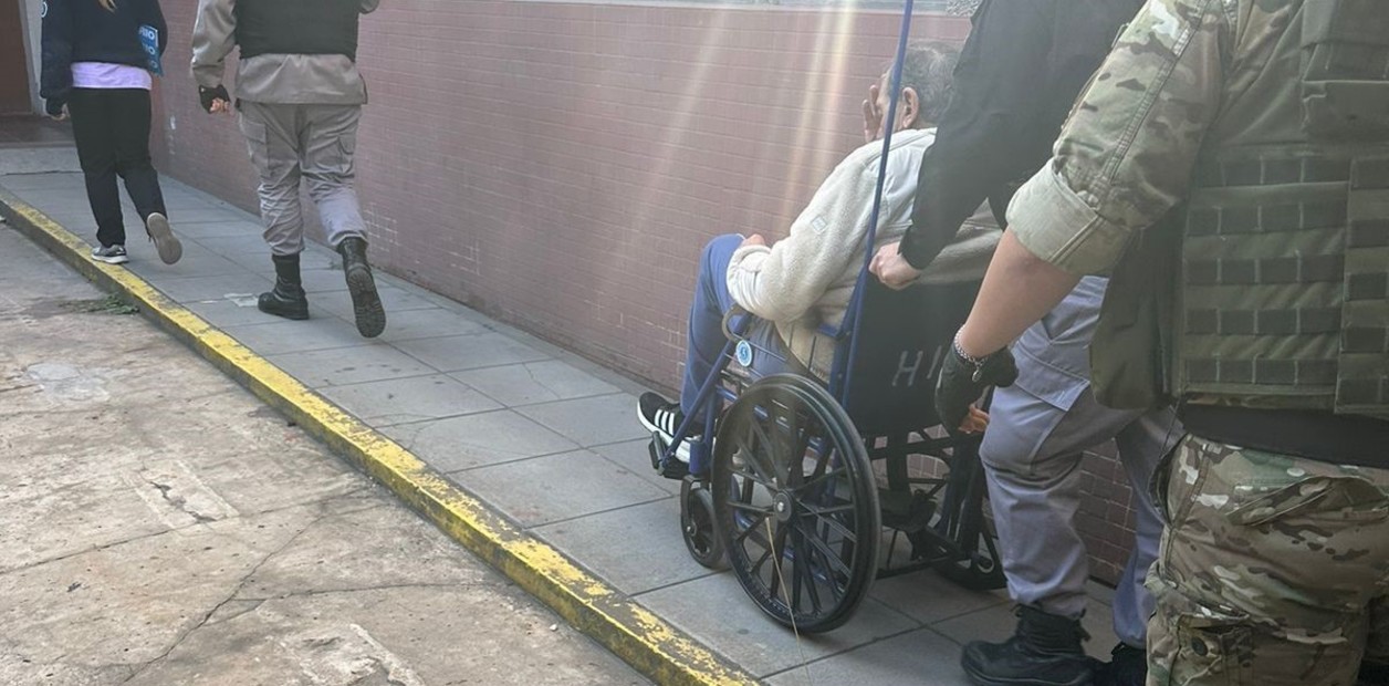 En silla de ruedas y en un pabellón de violadores: José Alperovich cumplió su primer mes preso en la cárcel de Ezeiza