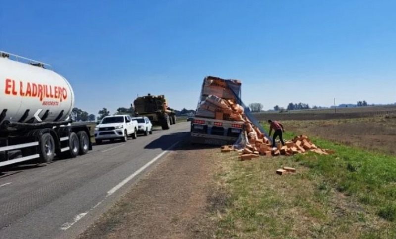 camion ladrillos