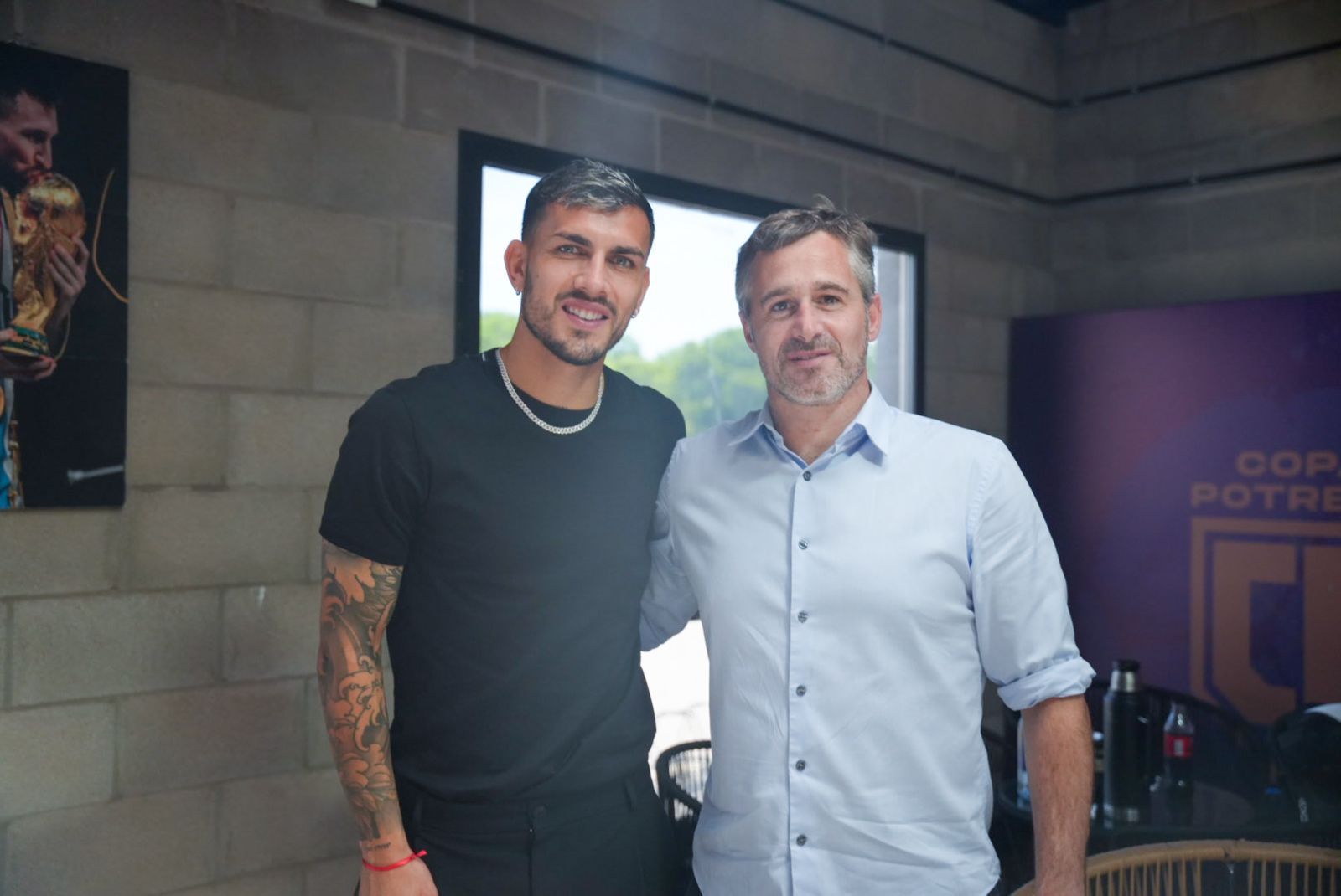 Leandro Paredes junto a Federico Achával.