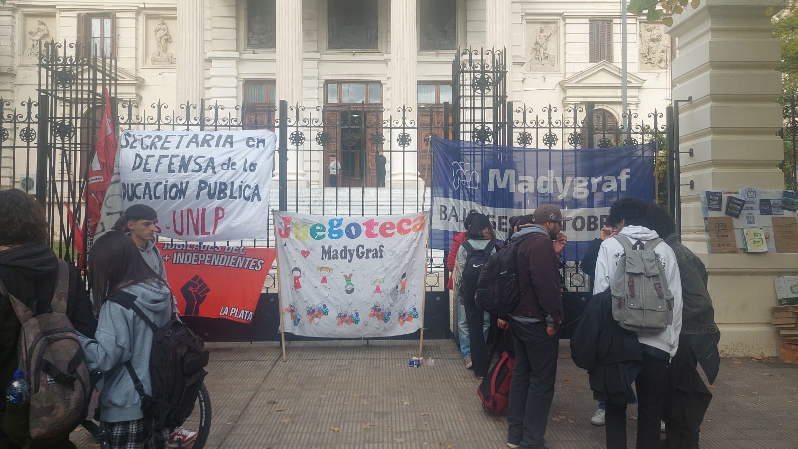 protesta madygraf legislatura - 1