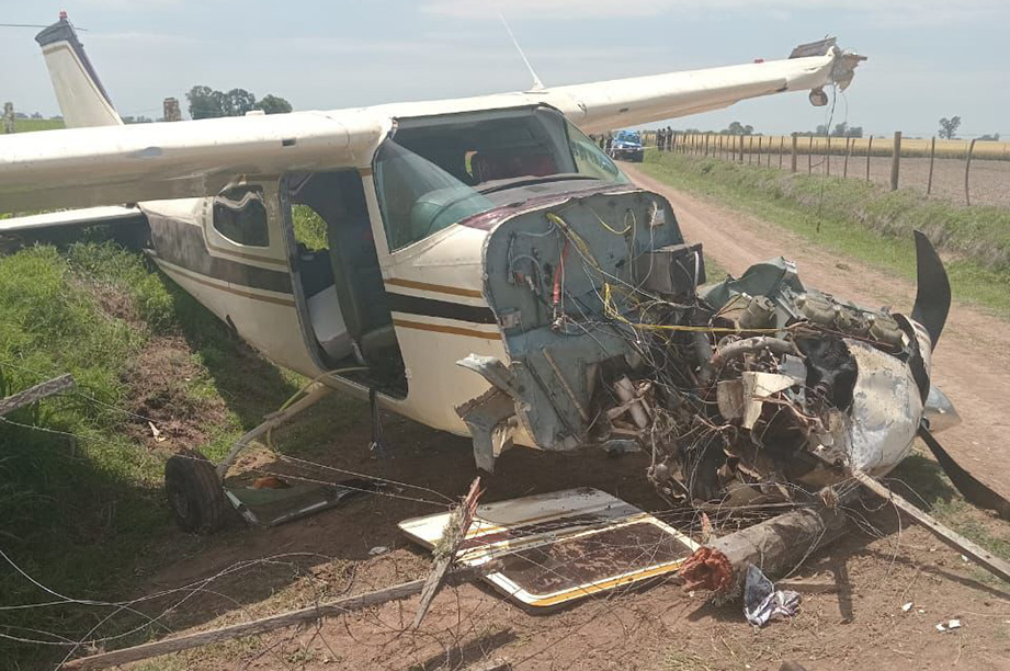 La avioneta siniestrada de Arequito en la que se incautaron 60 kilos de cocaína