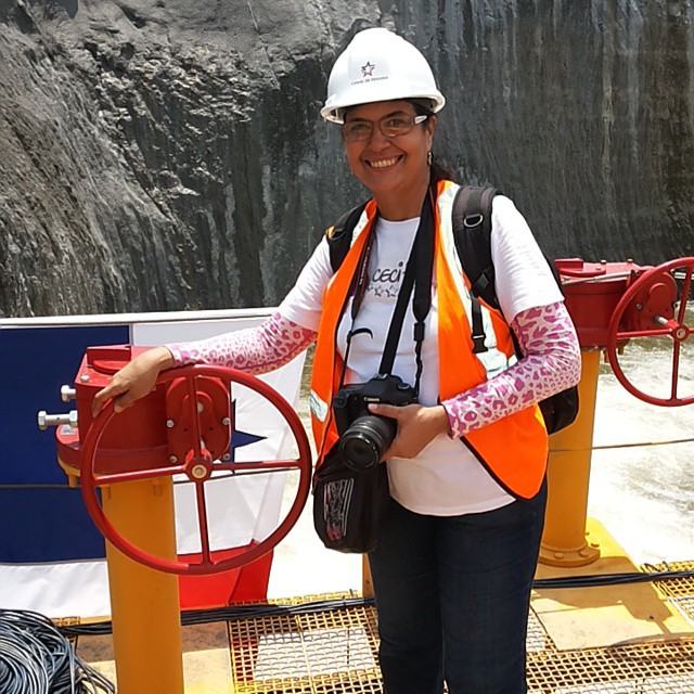 Cecilia Rodríguez foto propia con una válvula