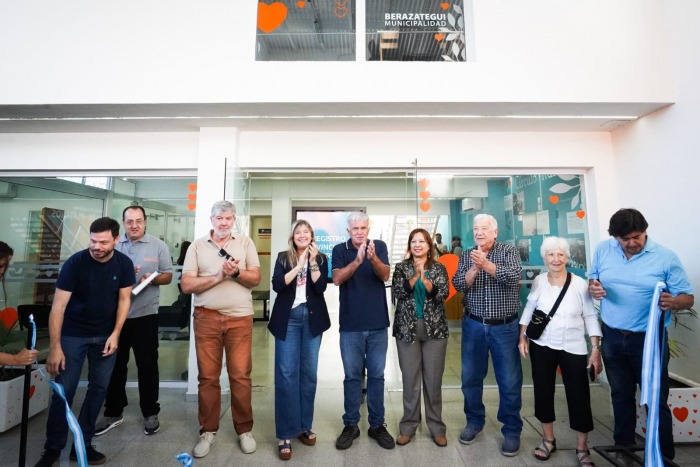 Cristina Alvarez Rodríguez y Carlos Balor inauguran nueva oficina del Registro Provincial de las Personas en Berazategui