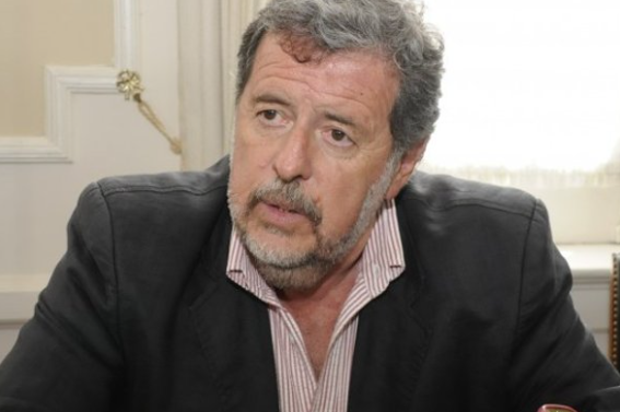 Ex Ministro