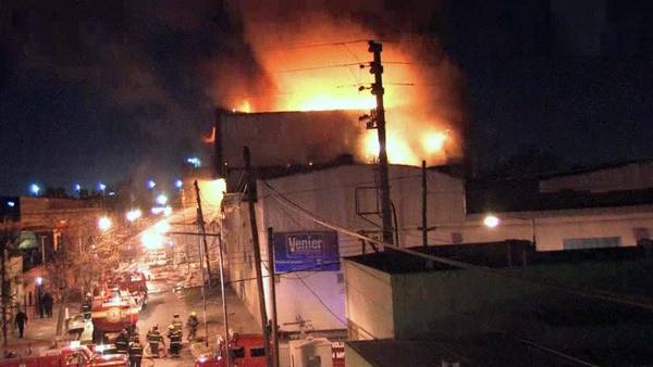 Incendio en fábrica de pinturas en San Martín