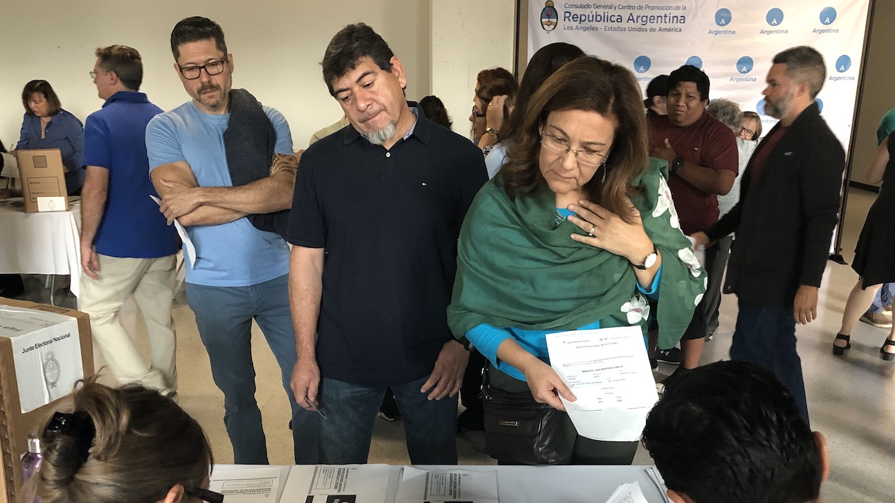 Elecciones 2023: cómo pueden votar los argentinos que viven en el exterior